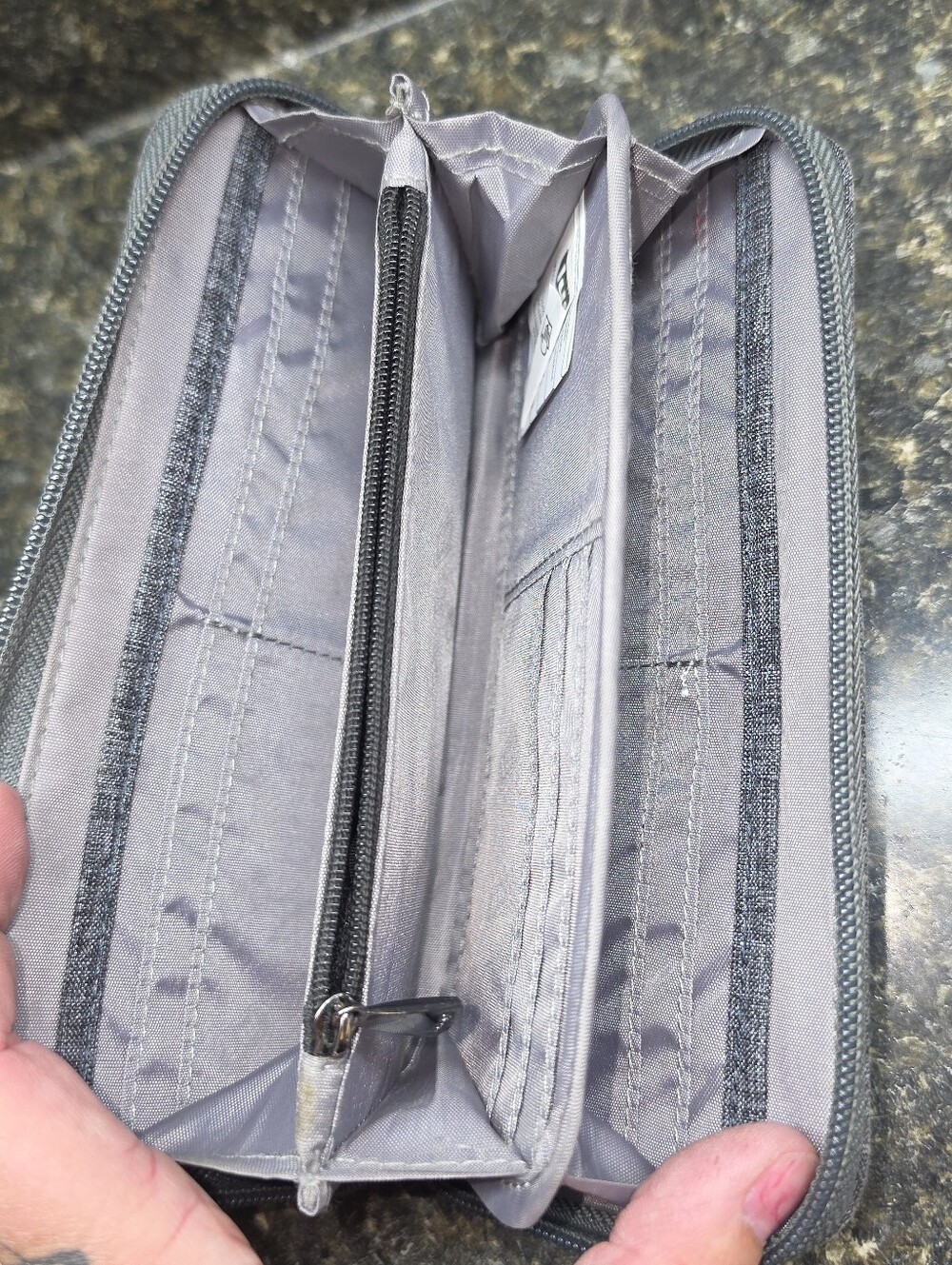Lug Wallet - Picture 3 of 4
